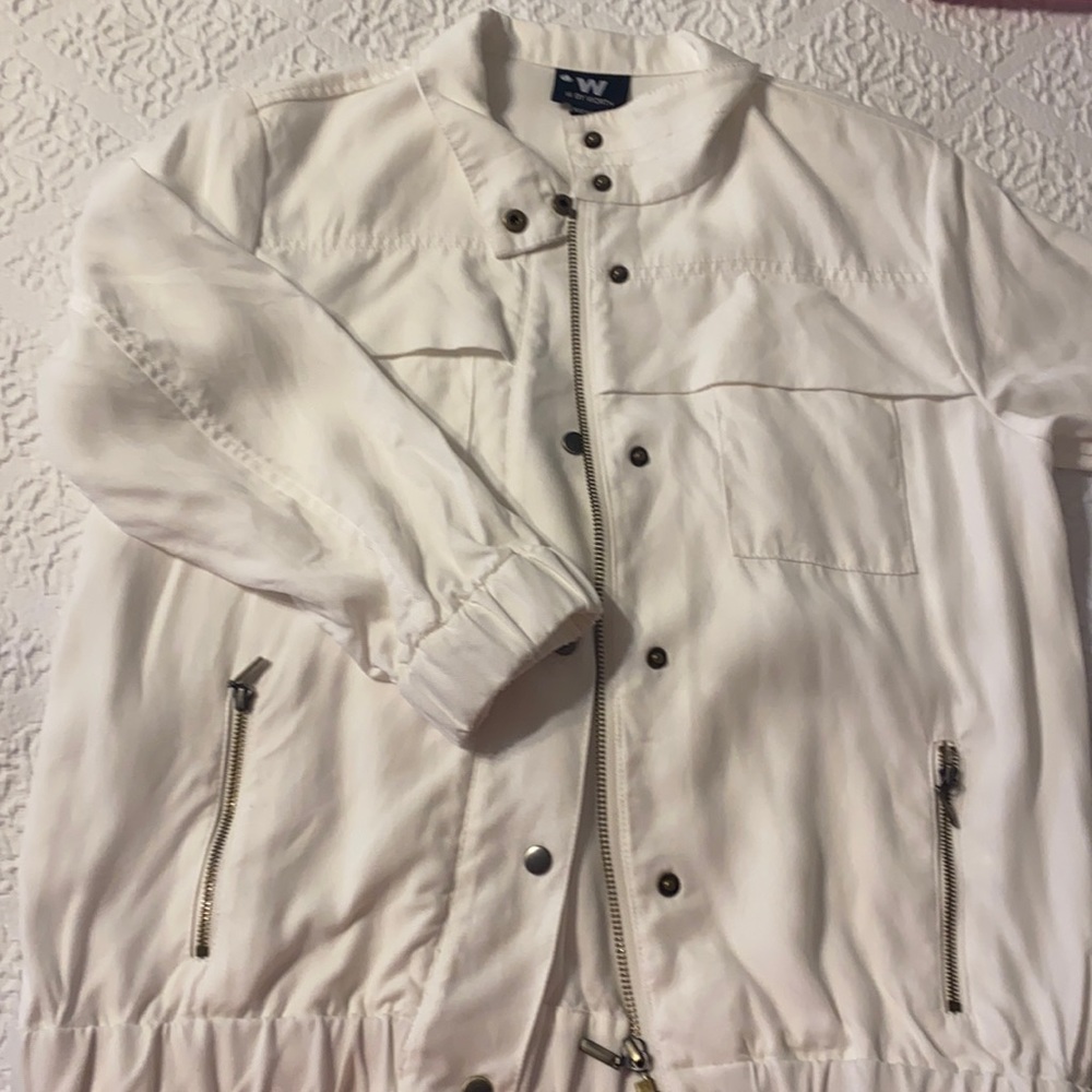 W by Worth white sports jacket in excellent condition size O/small